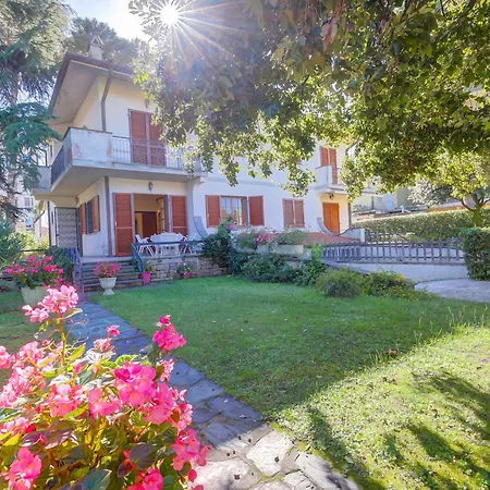 Ferienhaus Casa Maddalena Al Mare 600m From Sea - Happy Marina di Pietrasanta