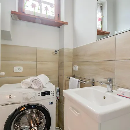 Dom wakacyjny Casa Maddalena Al Mare 600m From Sea - Happy