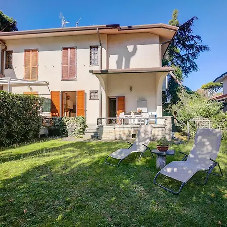 Casa Maddalena Al Mare 600m From Sea - Happy * مارينا دي بييتراسانْت